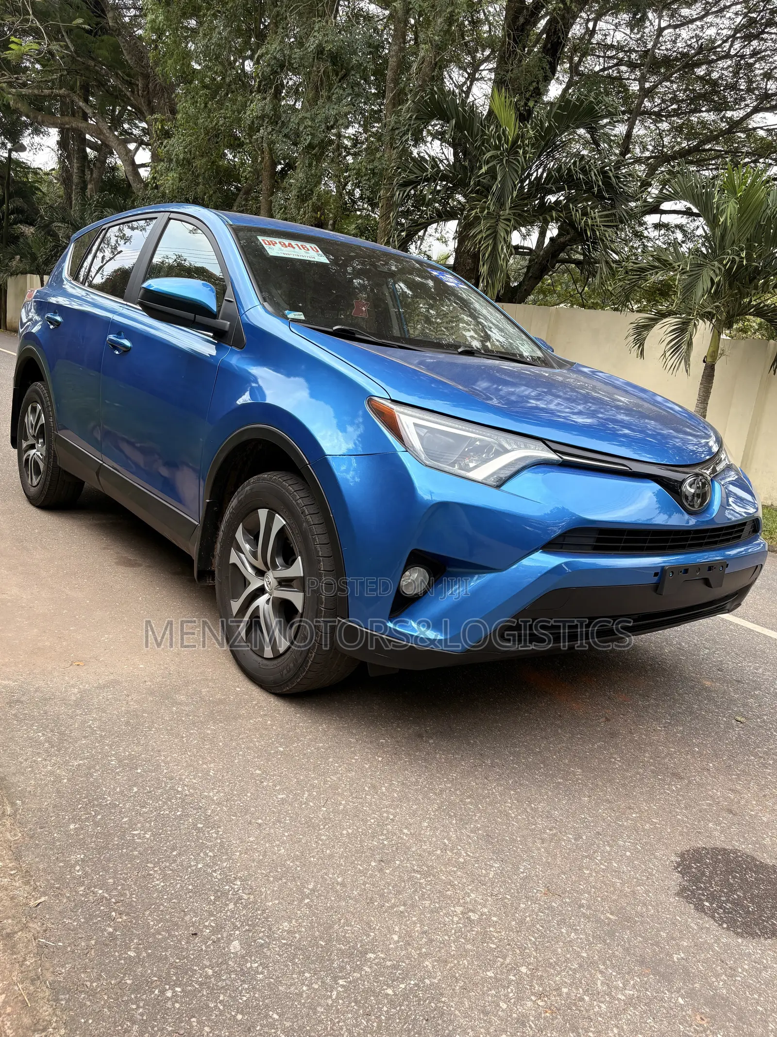 Toyota RAV4 LE 4dr SUV AWD (2.5L 4cyl 6A) 2018 Blue