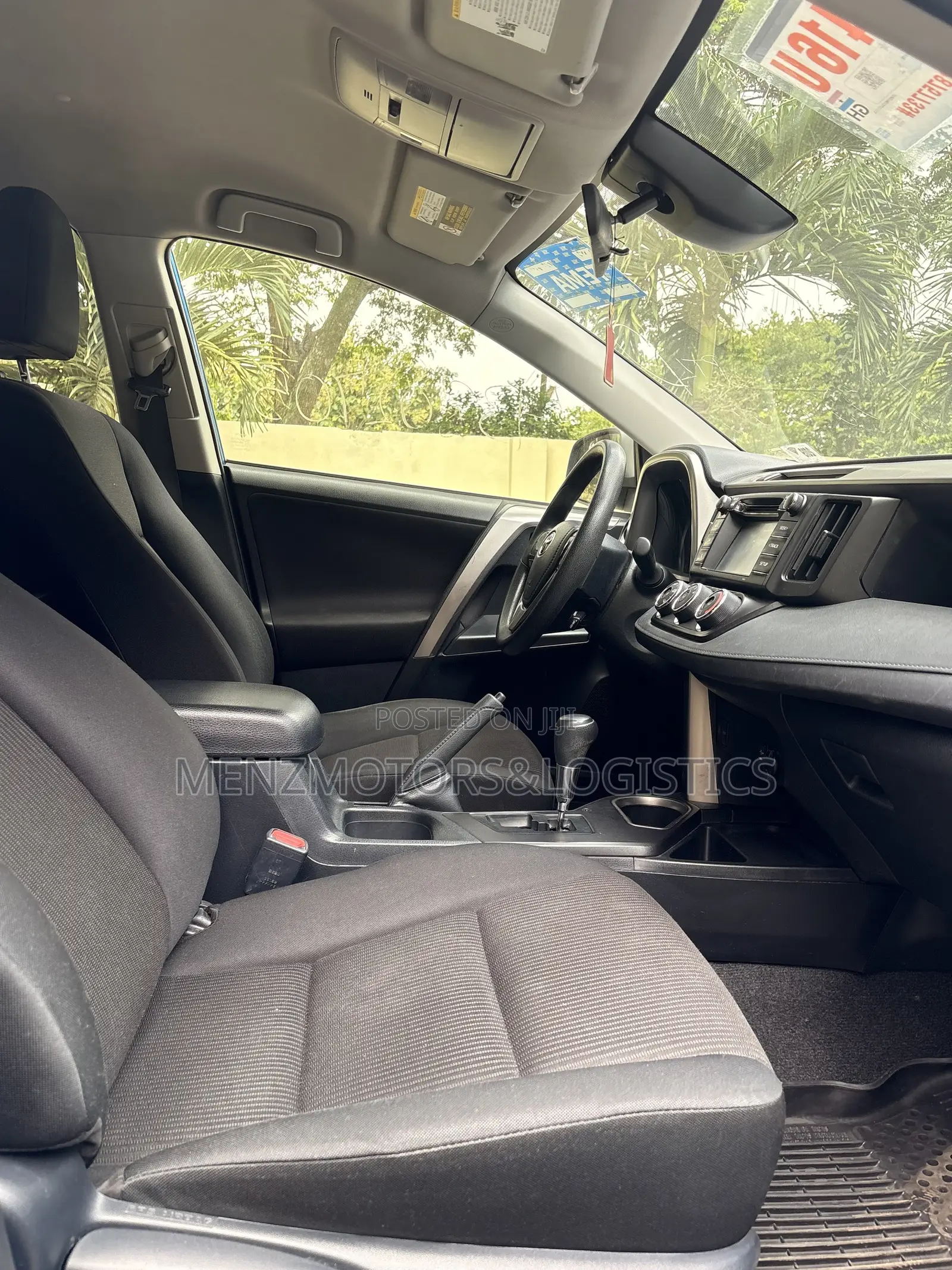Toyota RAV4 LE 4dr SUV AWD (2.5L 4cyl 6A) 2018 Blue