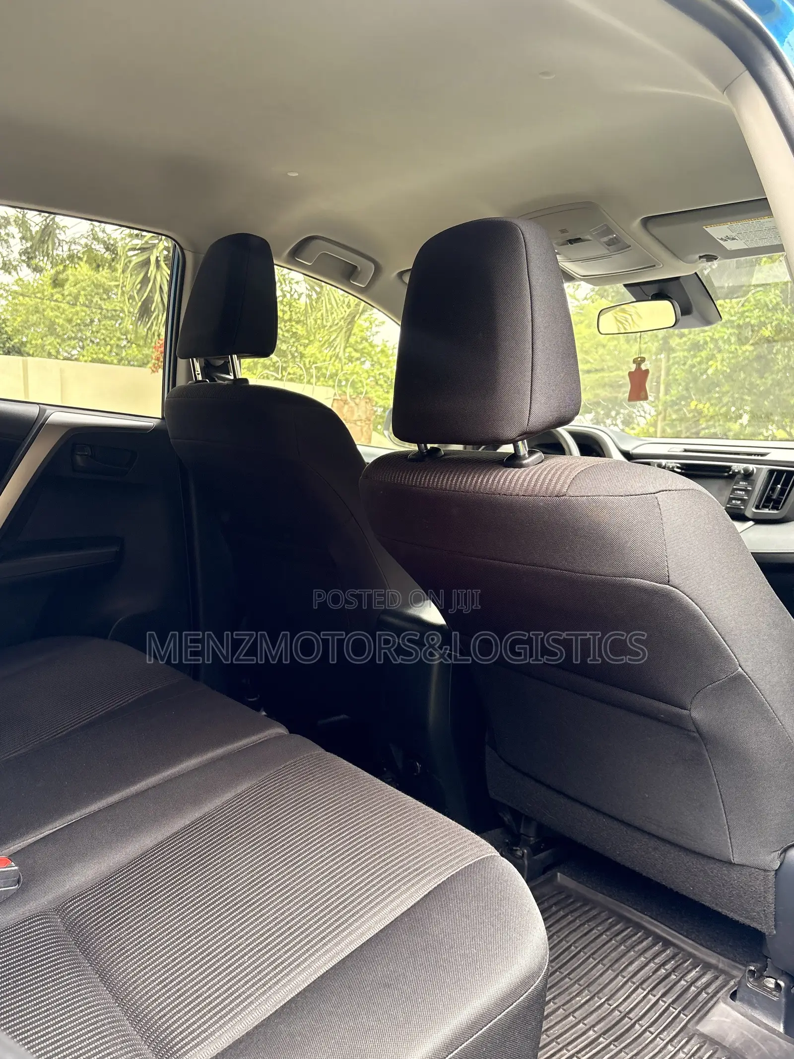 Toyota RAV4 LE 4dr SUV AWD (2.5L 4cyl 6A) 2018 Blue
