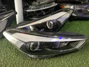 Hyundai Tucson 2016-2017-2018 Original Headlight Pair