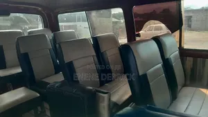 Toyota HiAce 1997 Red