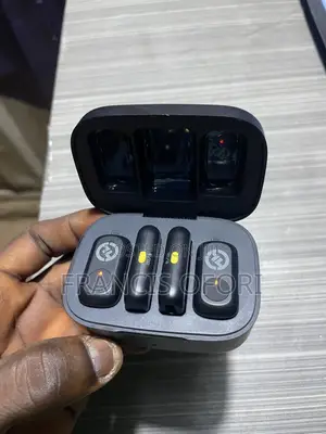 Hollyland Lark A1 Combo Wireless Microphone