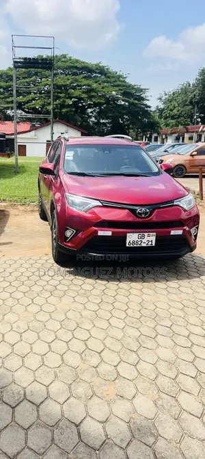 Toyota RAV4 2017 Red
