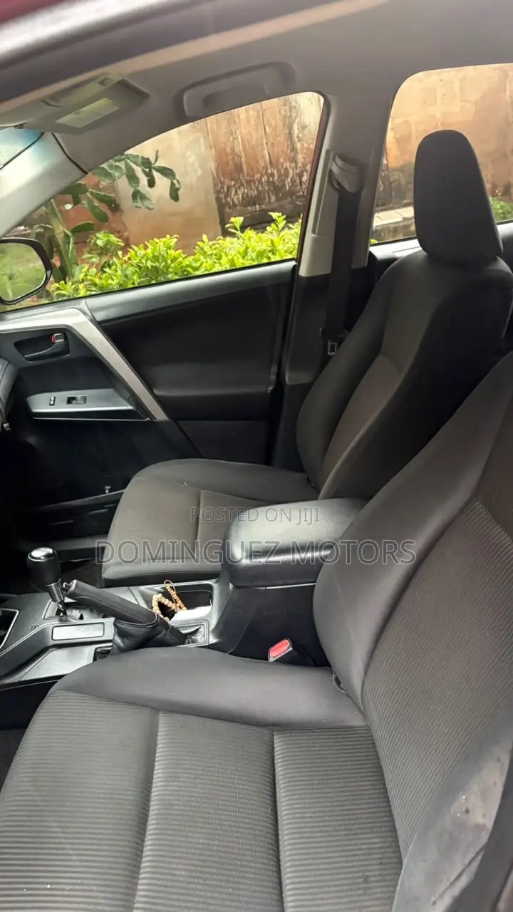 Toyota RAV4 2017 Red