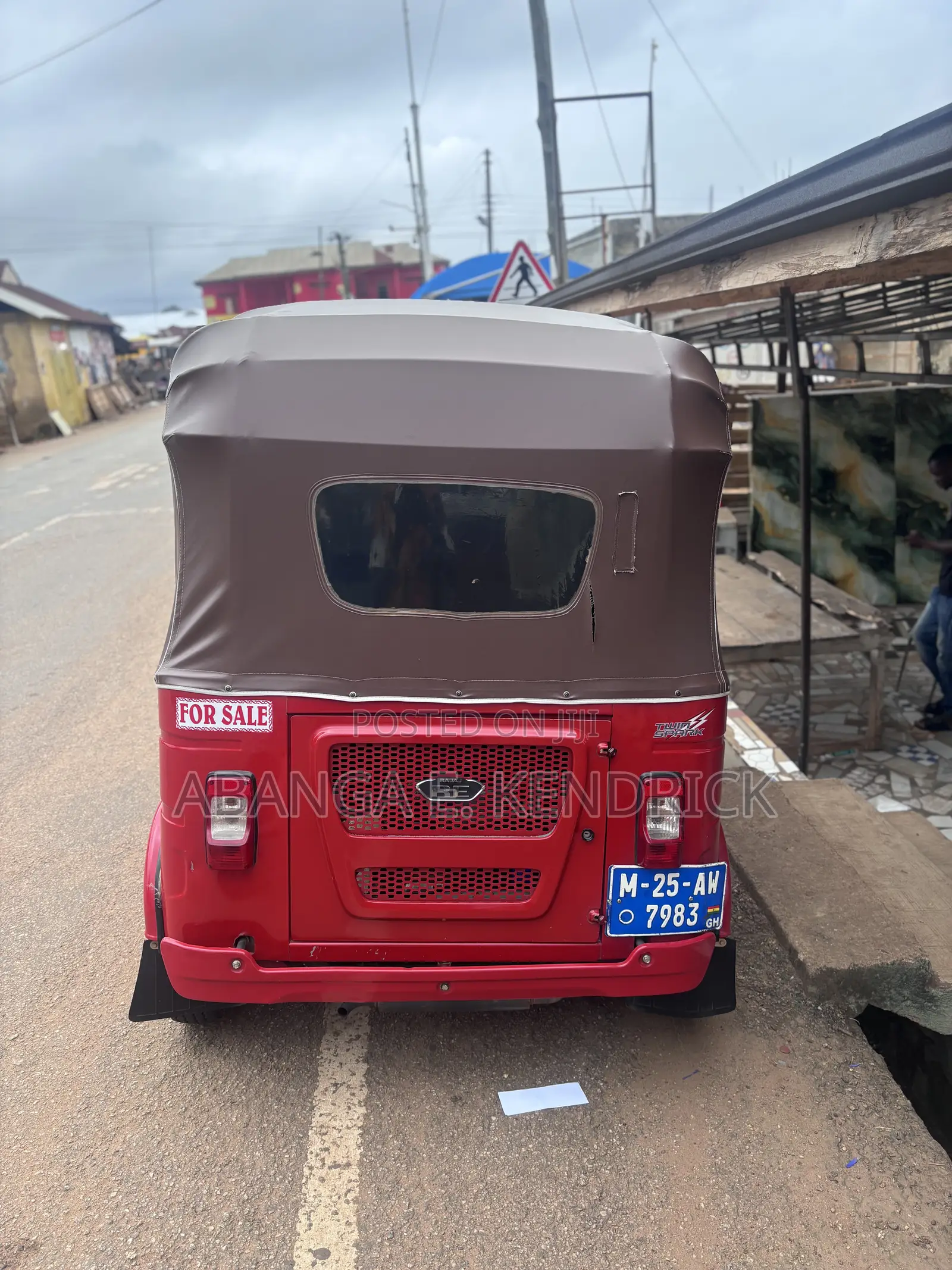 Bajaj RE 2025 Red