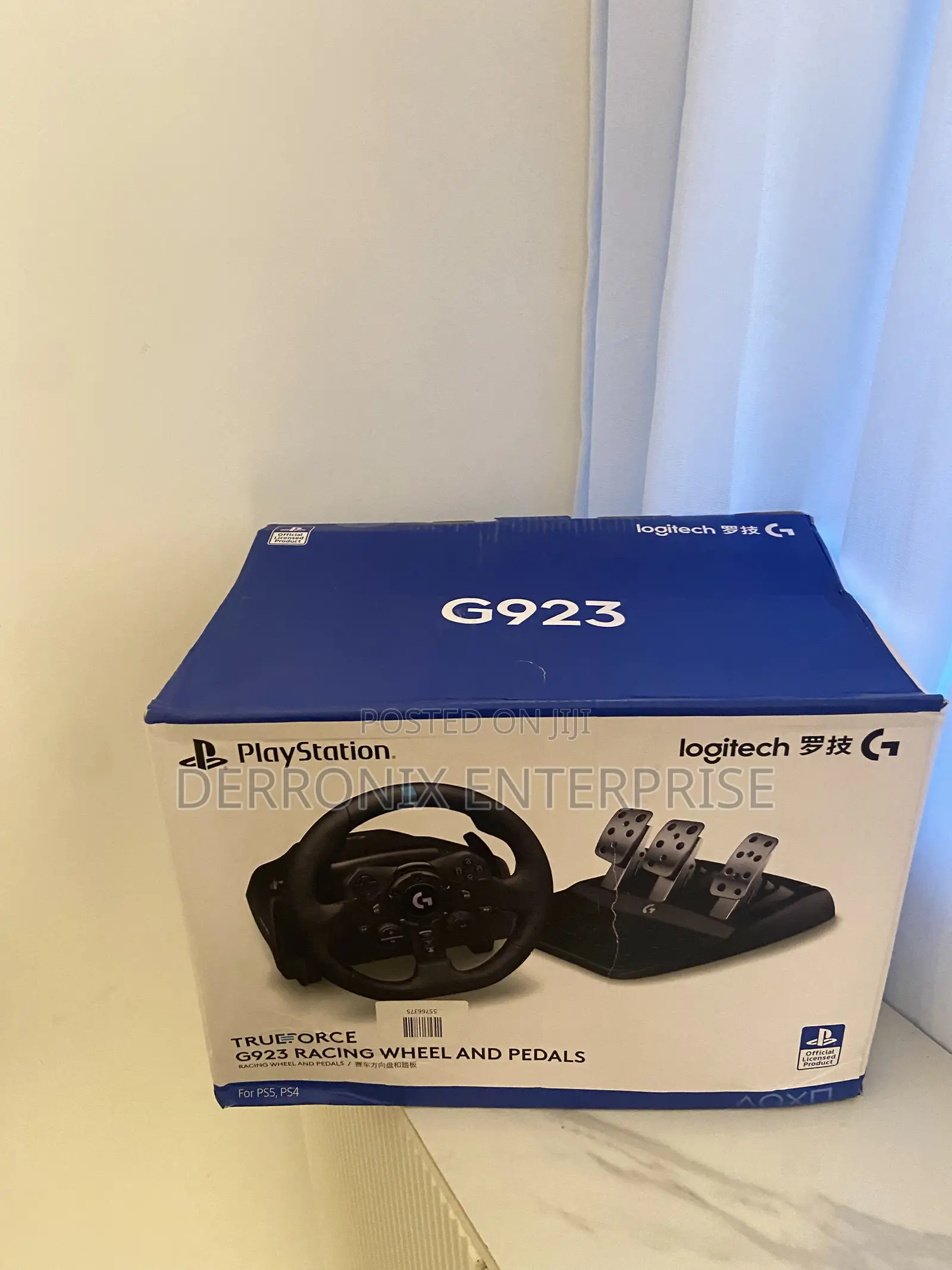 Logitech G923 Trueforce Racing Wheel and Pedals