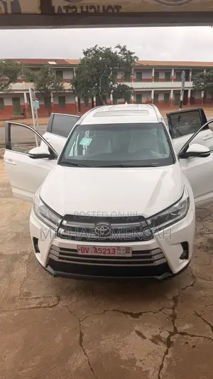 Toyota Highlander Limited 4x4 V6 (3.5L 6cyl 8A) 2017 White