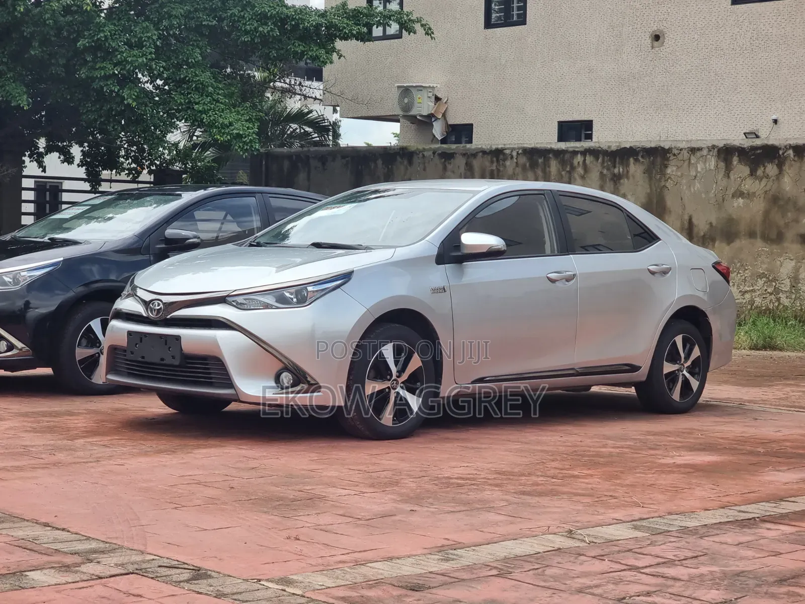Toyota Corolla Hybrid 2023 Silver