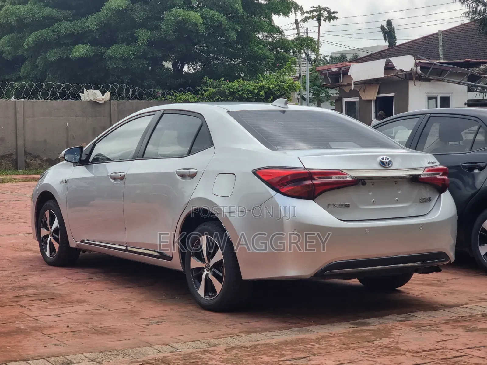 Toyota Corolla Hybrid 2023 Silver