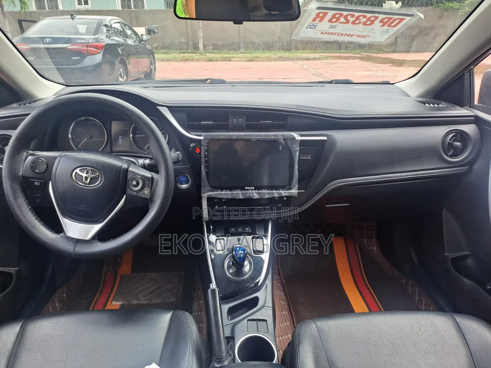 Toyota Corolla Hybrid 2023 Silver