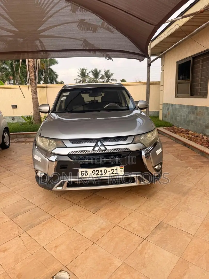 Mitsubishi Outlander 2.0 PHEV AWD 2021