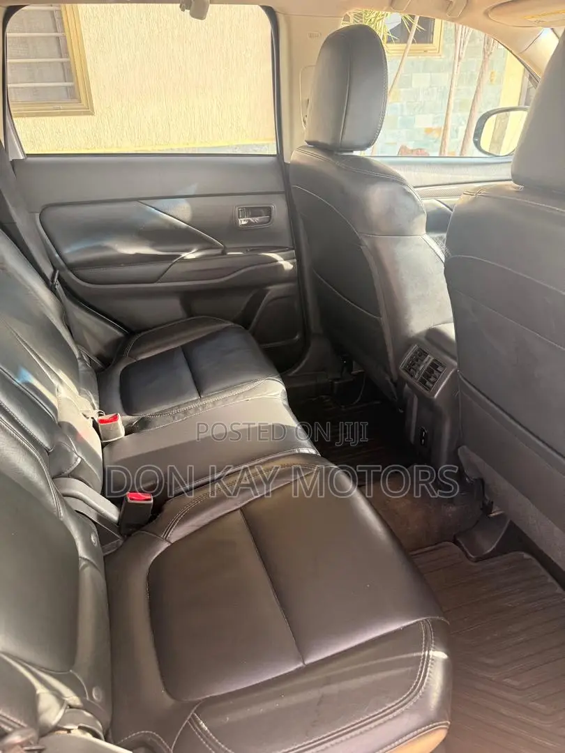 Mitsubishi Outlander 2.0 PHEV AWD 2021