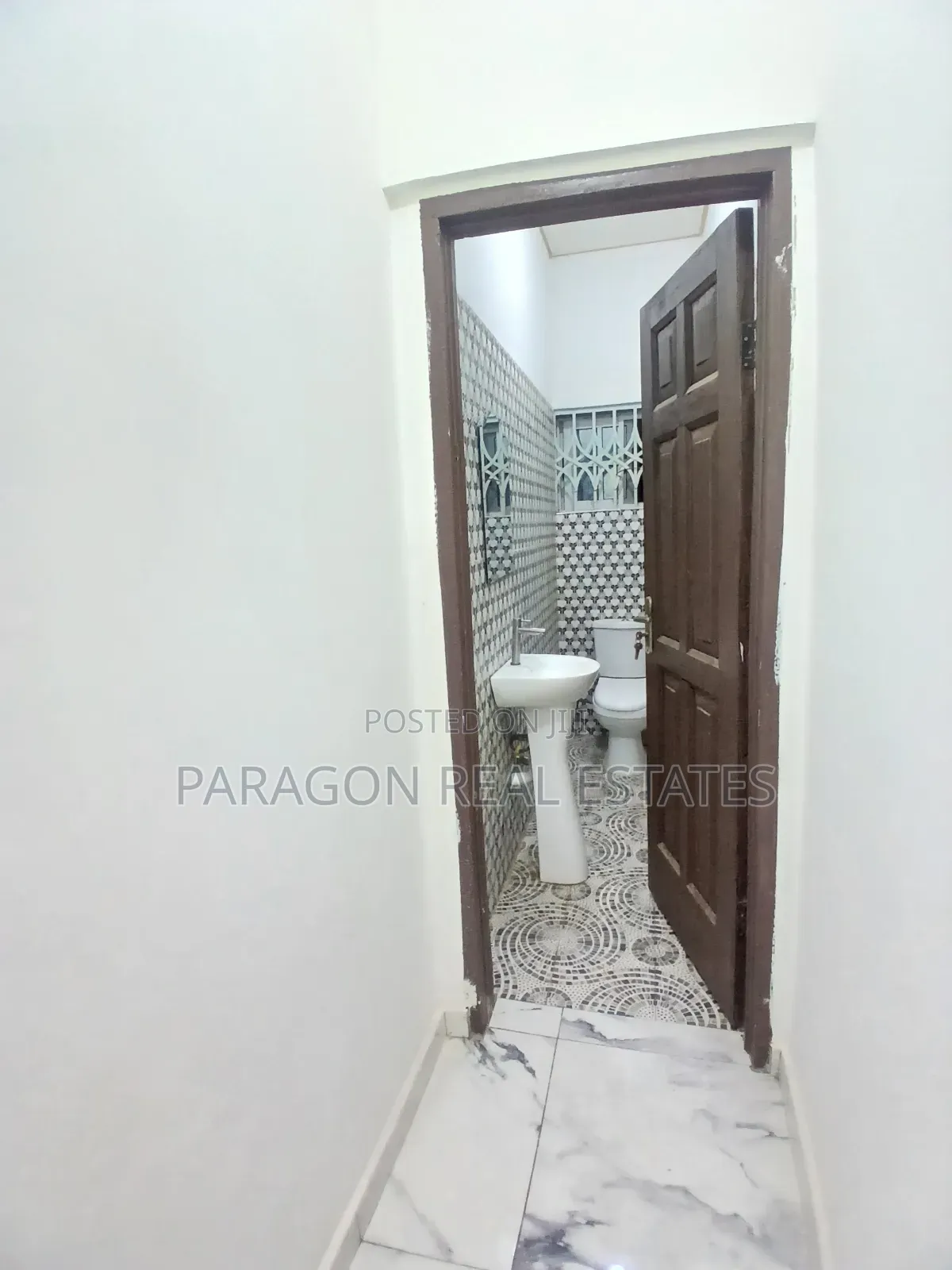 2bdrm Apartment in Broadcasting, West Hills Mall Area for rent