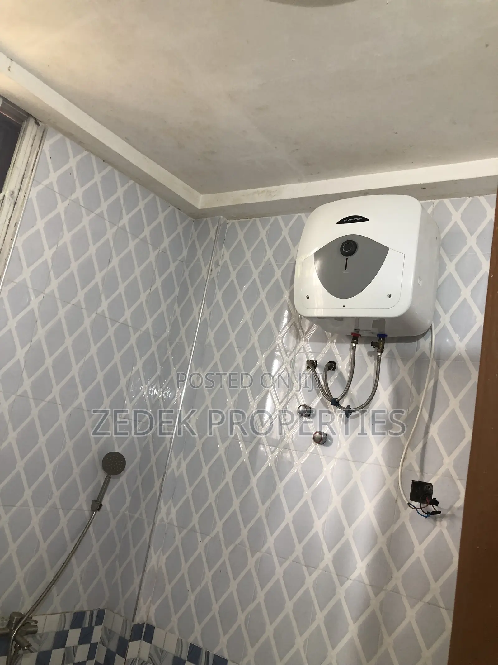 2bdrm Apartment in Kwabenya Acp Road, Ashomang Estate for rent