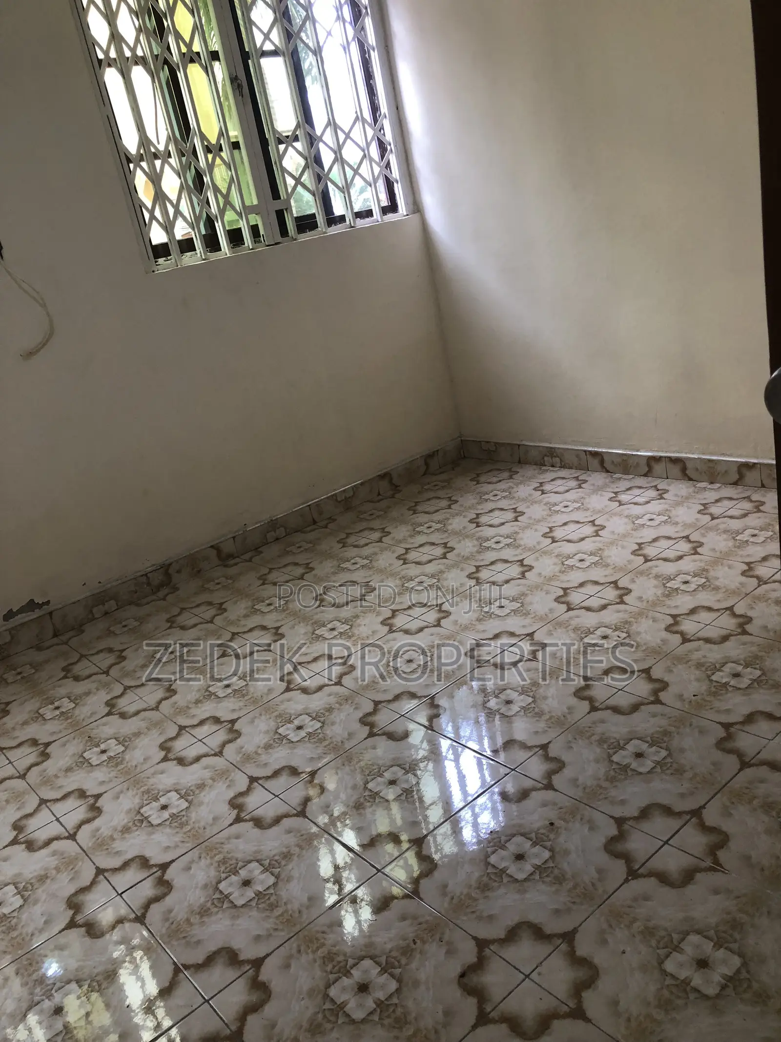 2bdrm Apartment in Kwabenya Acp Road, Ashomang Estate for rent