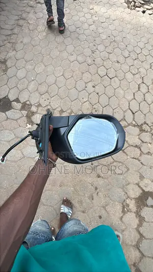 Toyota Highlander 2018 Mirror Left Side Available