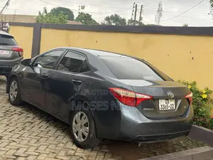Toyota Corolla L 4dr Sedan (1.8L 4cyl 4A) 2015 Gray