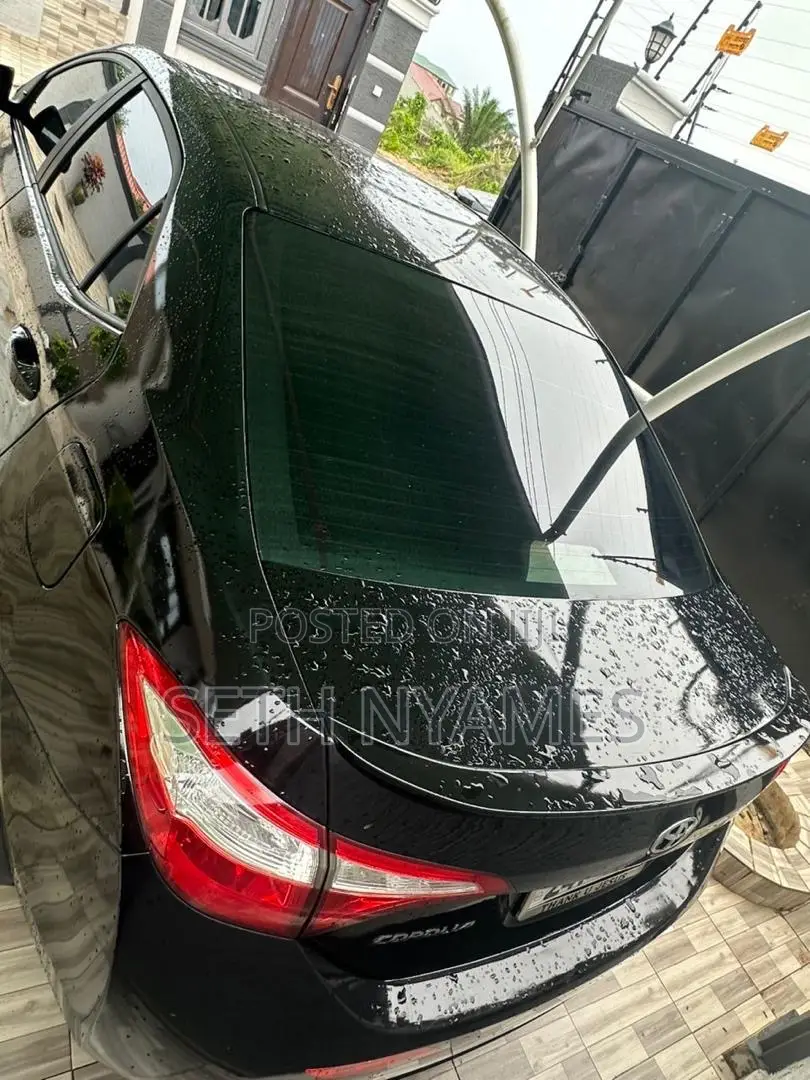 Toyota Corolla S 4dr Sedan (1.8L 4cyl CVT) 2016 Black