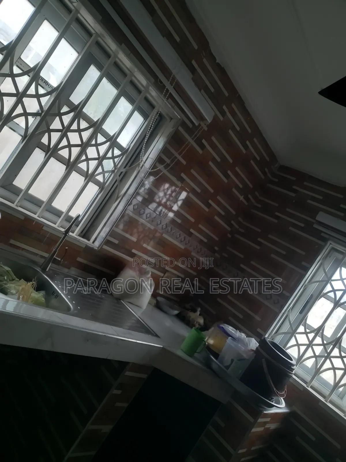 3bdrm House in West Hills Mall Area for rent