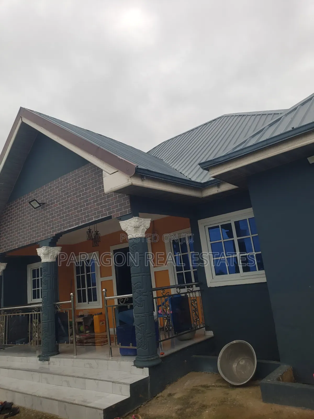 3bdrm House in West Hills Mall Area for rent