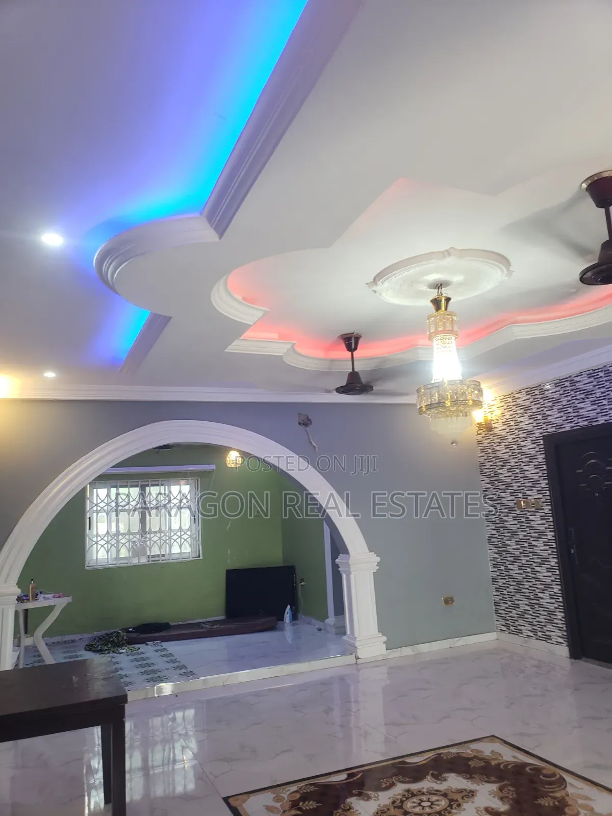 3bdrm House in West Hills Mall Area for rent