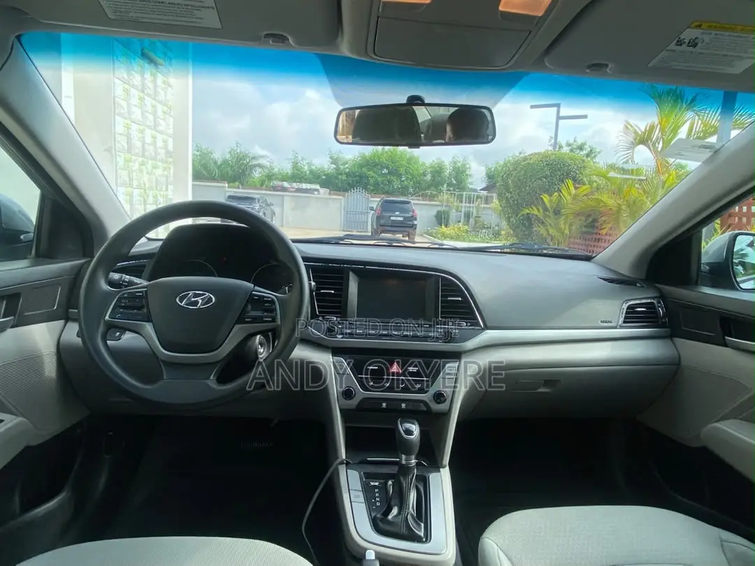 Hyundai Elantra 2017 Gray