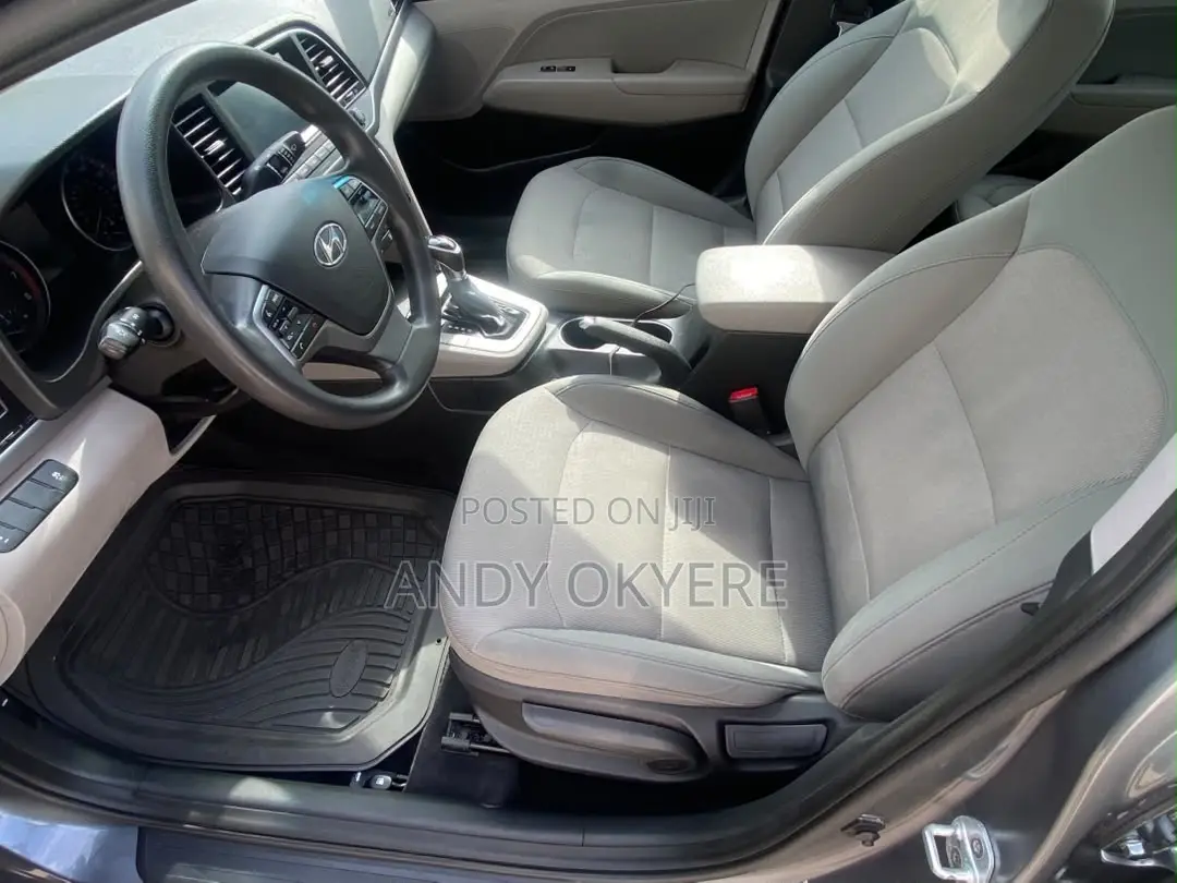 Hyundai Elantra 2017 Gray