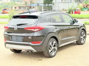 Hyundai Tucson SE AWD 2016 Black