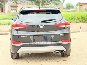Hyundai Tucson SE AWD 2016 Black
