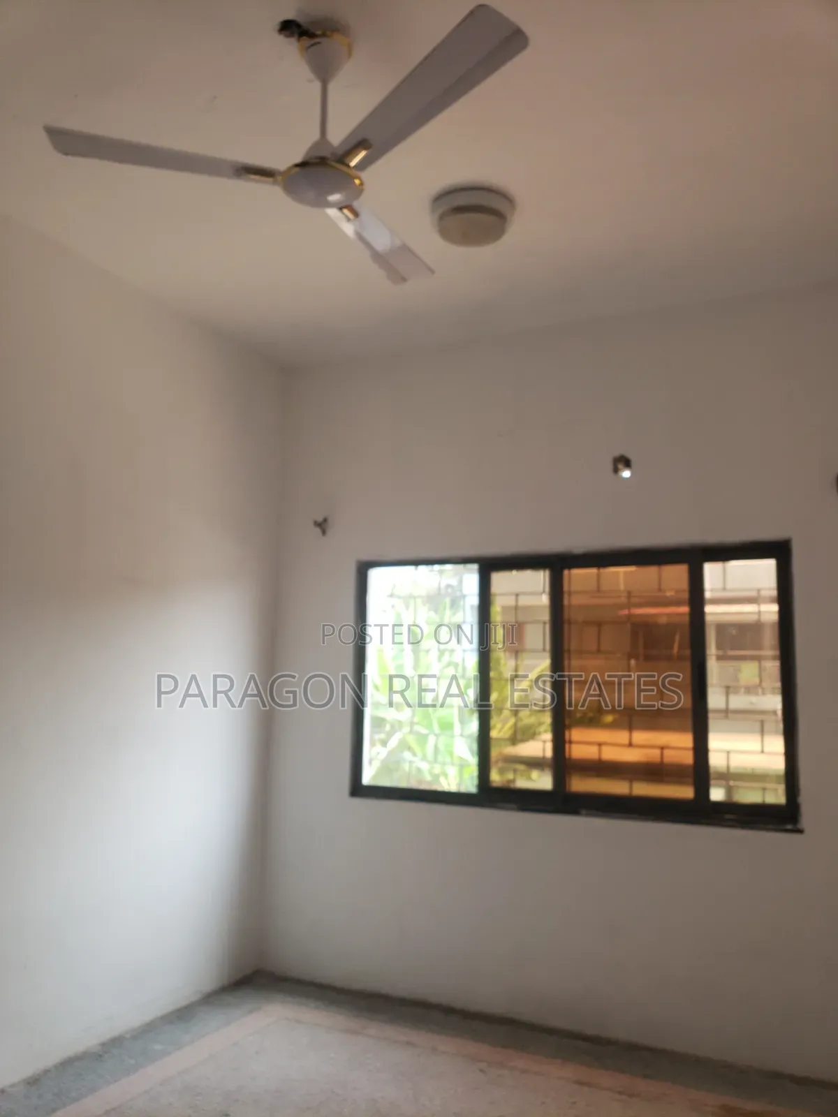 6bedroom House for Comercial Use at Circle Paloma