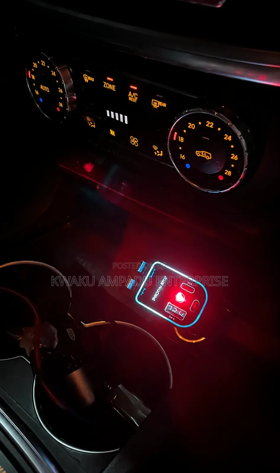 4-in-1 Fast Car Charger With Retractable Cable and Led Starlight
