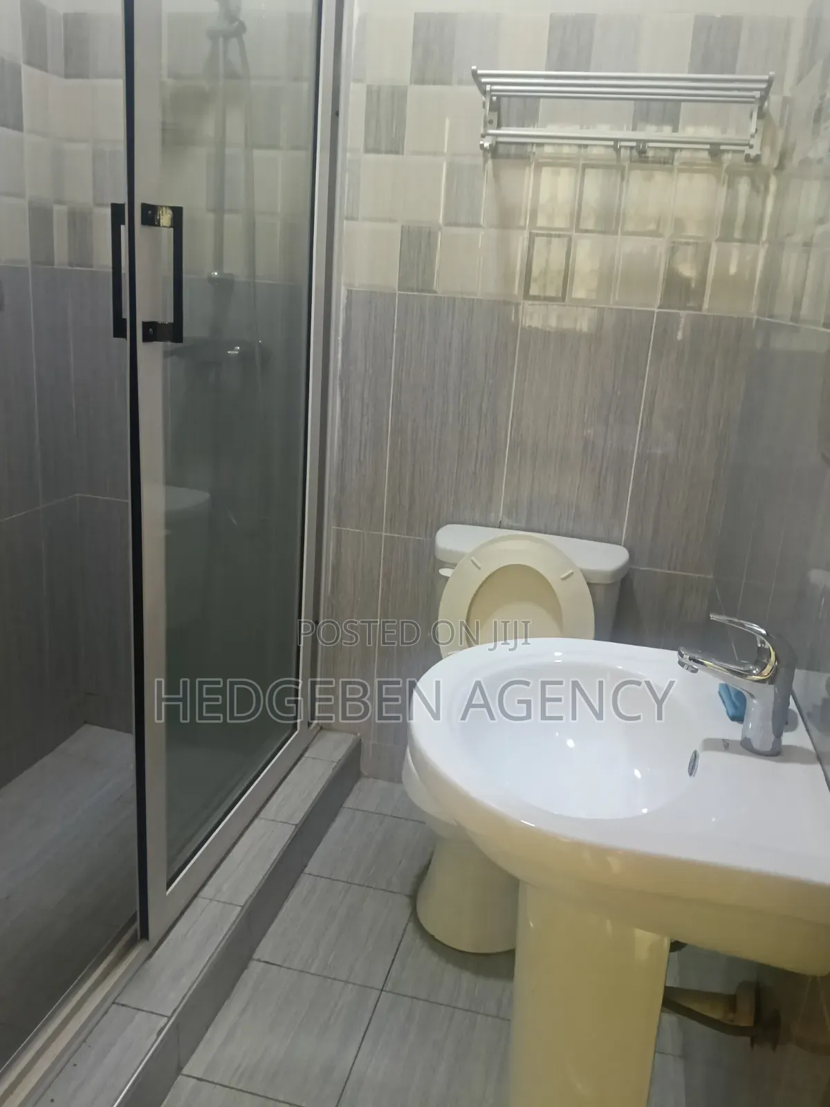 2bdrm Apartment in Ghana Flag for rent