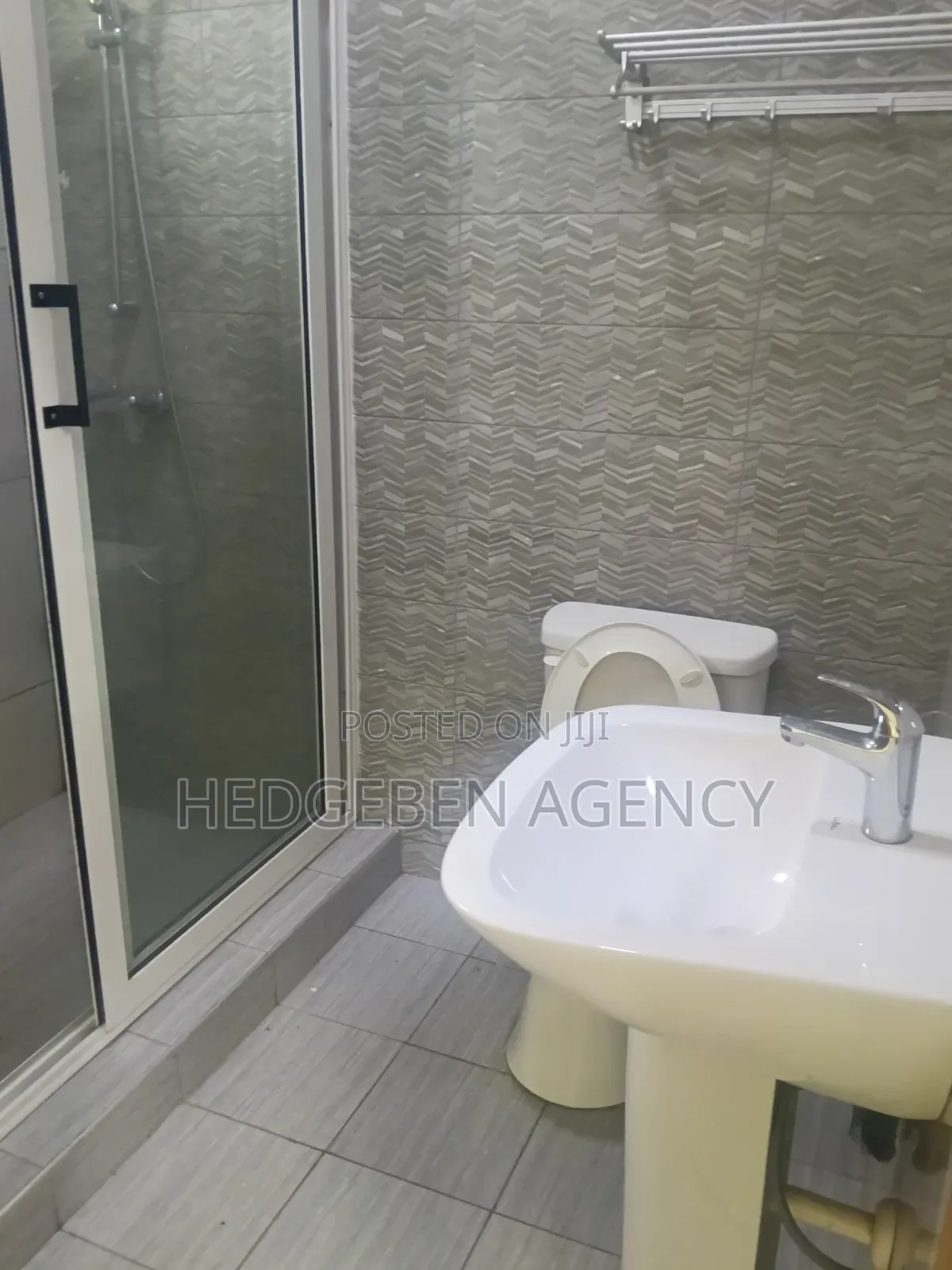 2bdrm Apartment in Ghana Flag for rent