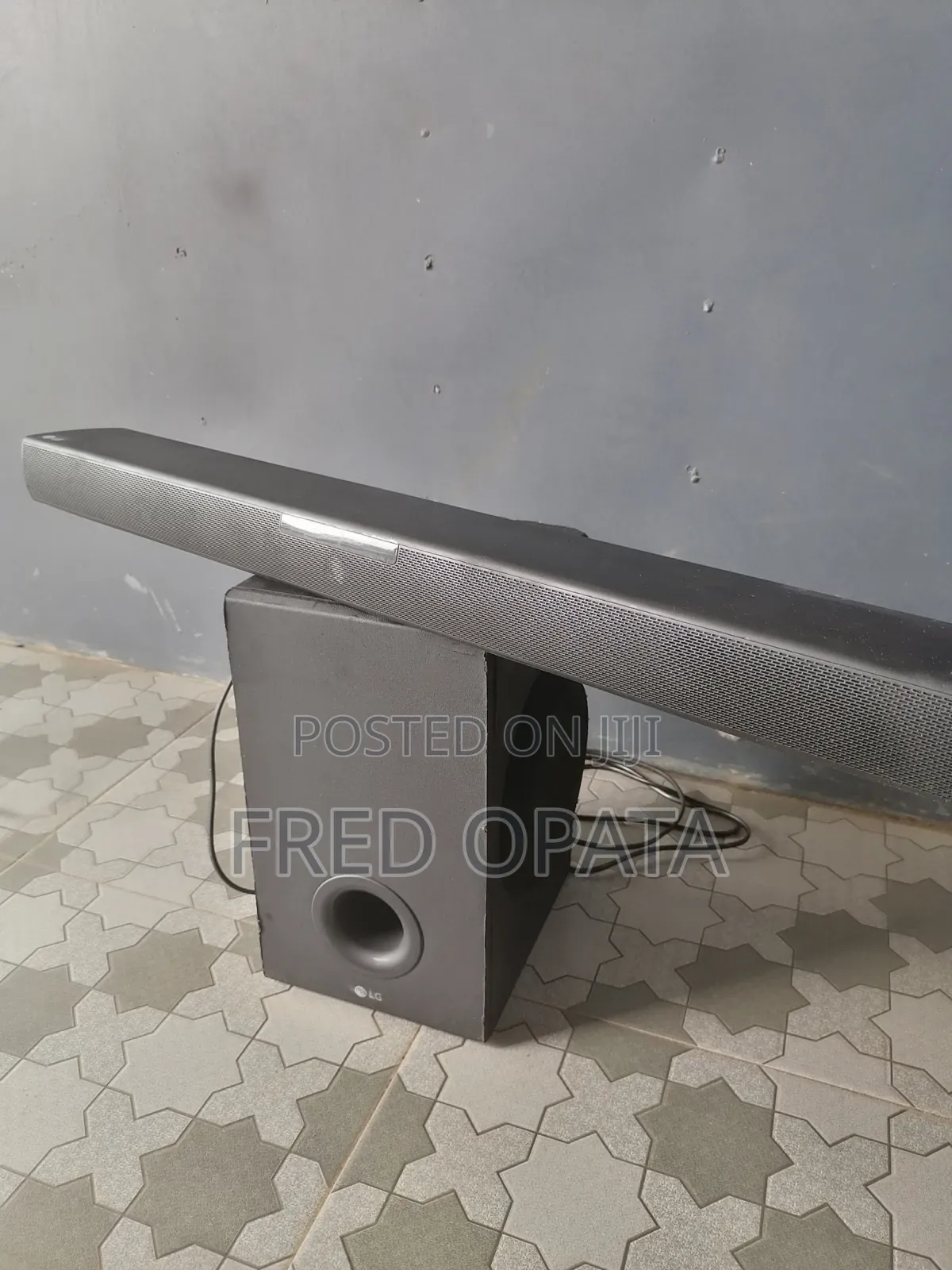 Lg Wireless Active Sound Bar With Sub Woofer Model Sp J2b-W