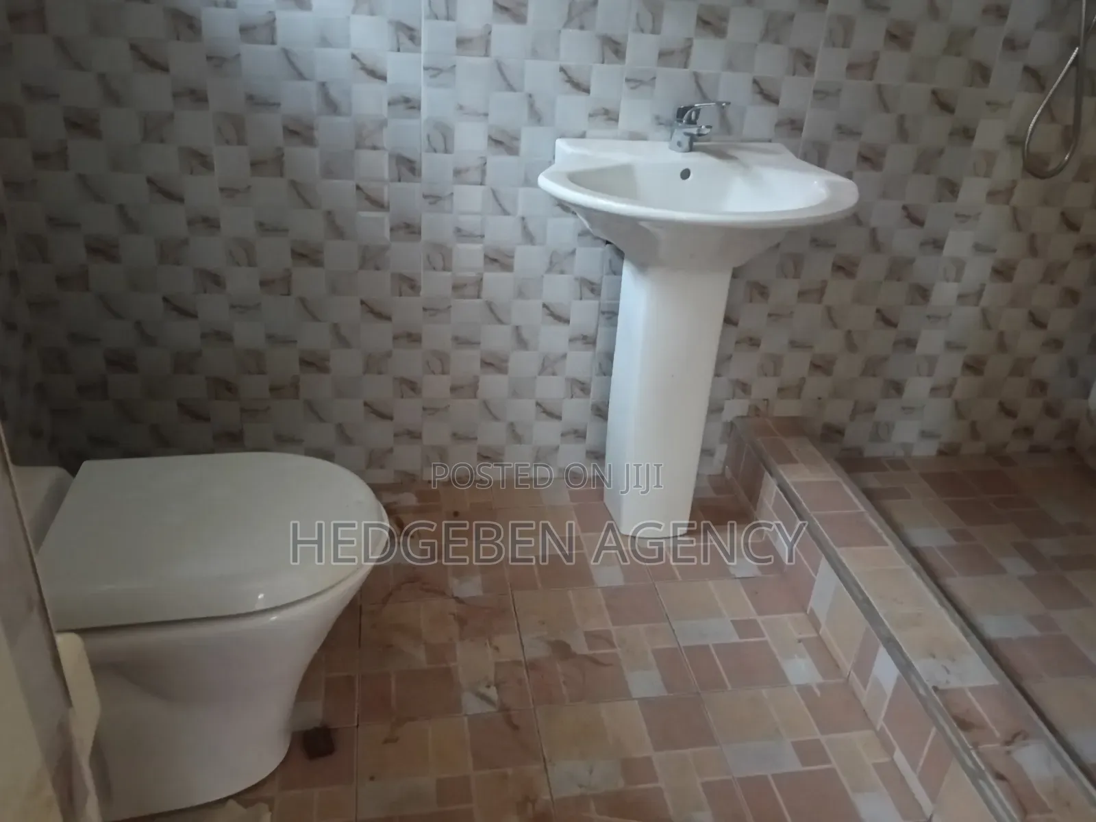2bdrm Apartment in Ghana Flag for rent