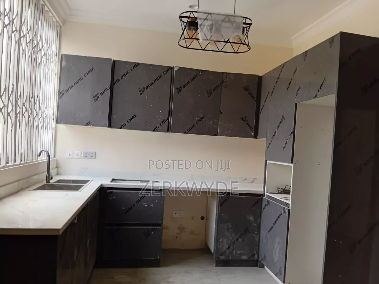 3bdrm House in Hfc C25, Tema Metropolitan for rent
