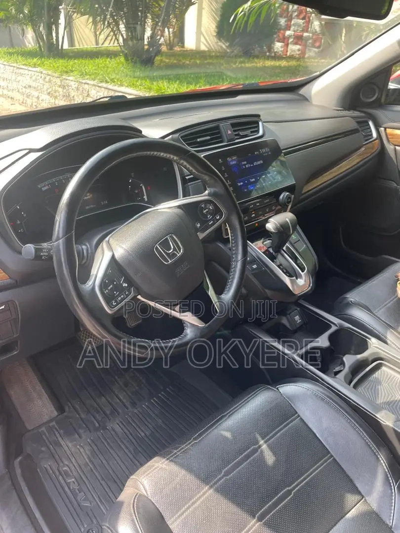 Honda CR-V Touring AWD 2018 Red