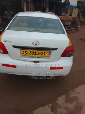 Toyota Belta 2010 White