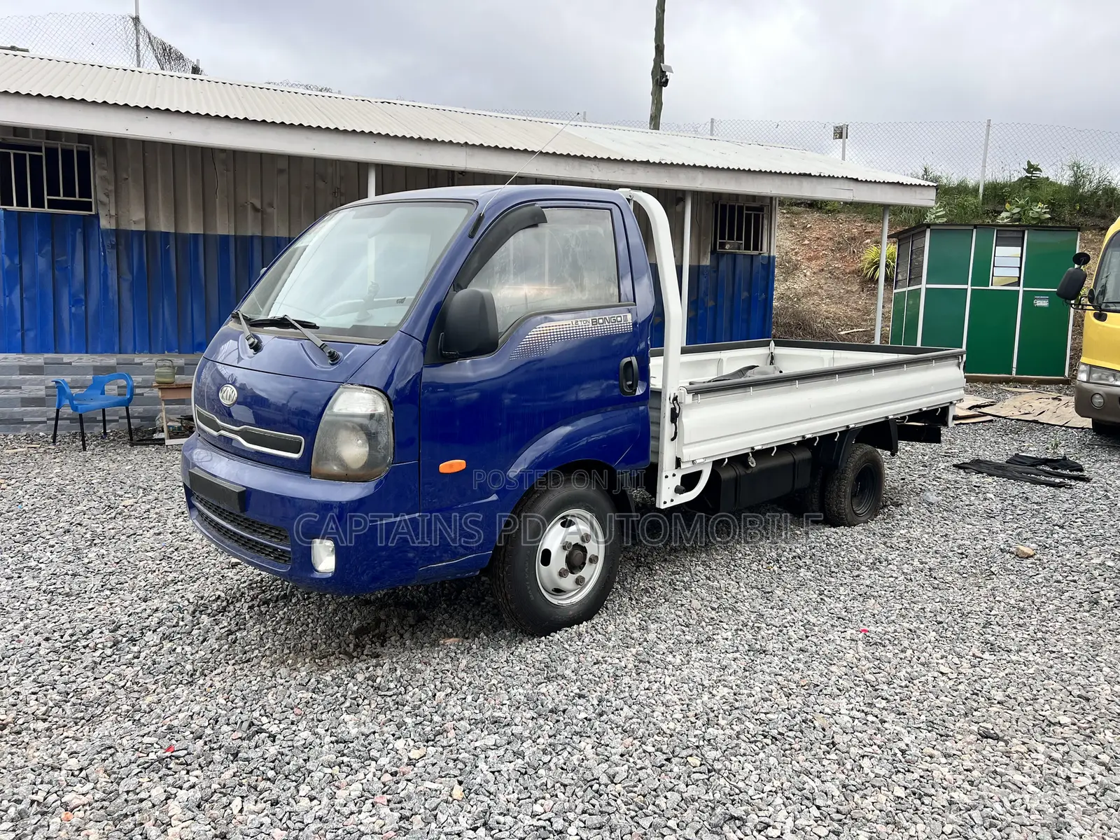 Kia Bongo 2013 Blue