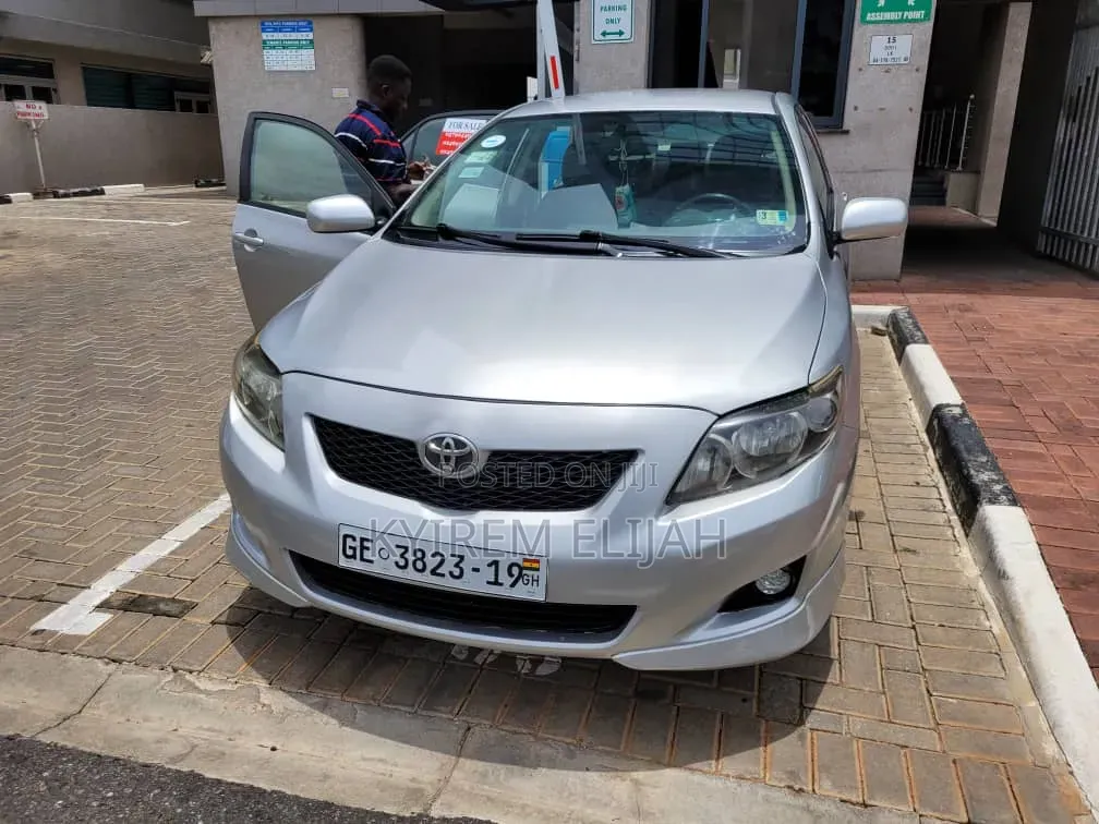 Toyota Corolla 2013 Silver