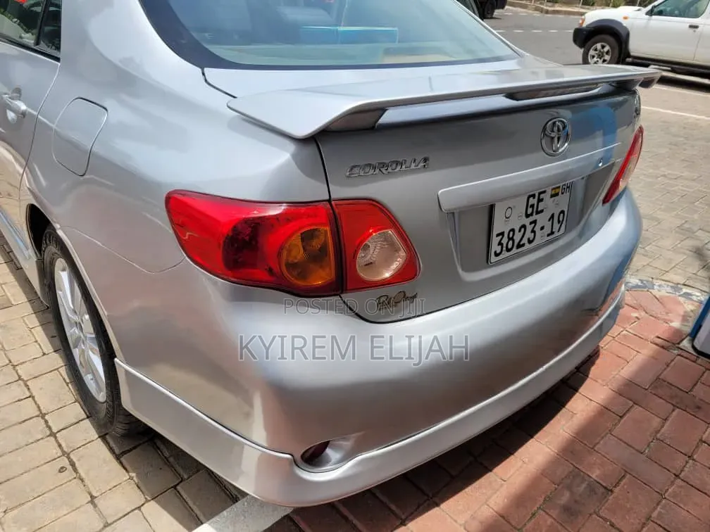 Toyota Corolla 2013 Silver