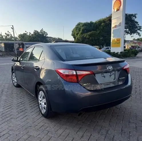 Toyota Corolla 2016 Black