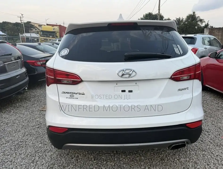 Hyundai Santa Fe GLS 4dr SUV AWD (3.3L 6cyl 6A) 2014 White