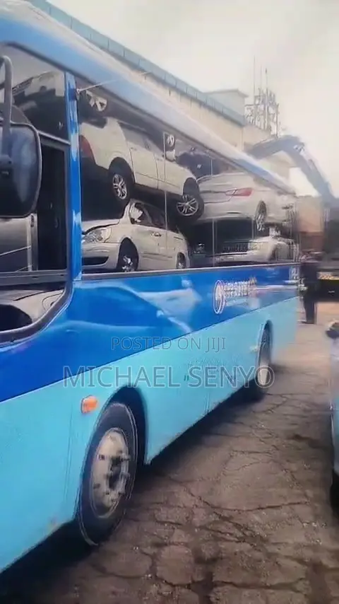 Hyundai Aero 2015 Blue