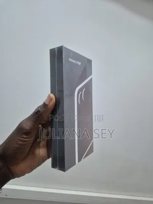 New Samsung Galaxy Z Flip7 256 GB Black