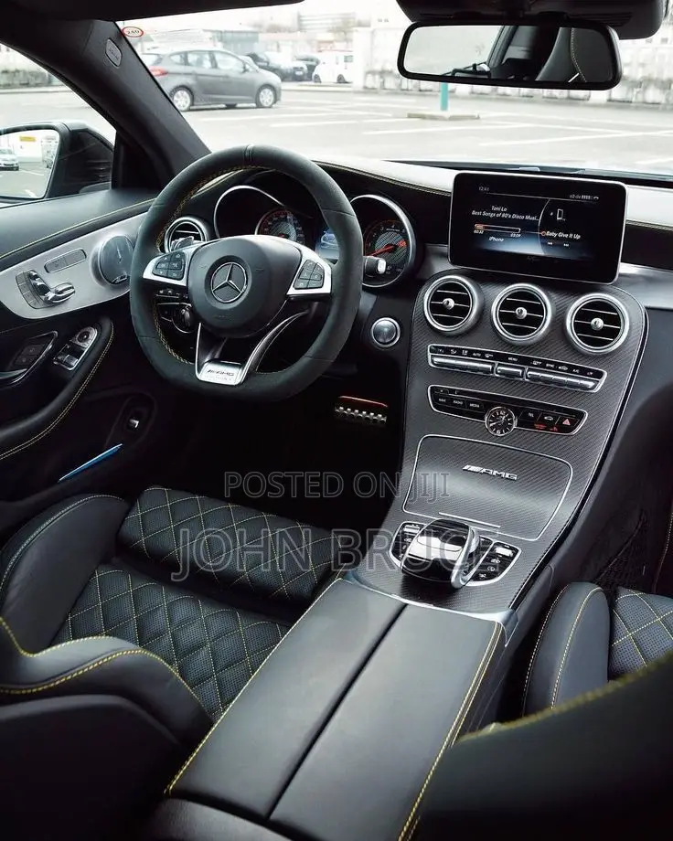 Mercedes-Benz C300 2016 Black
