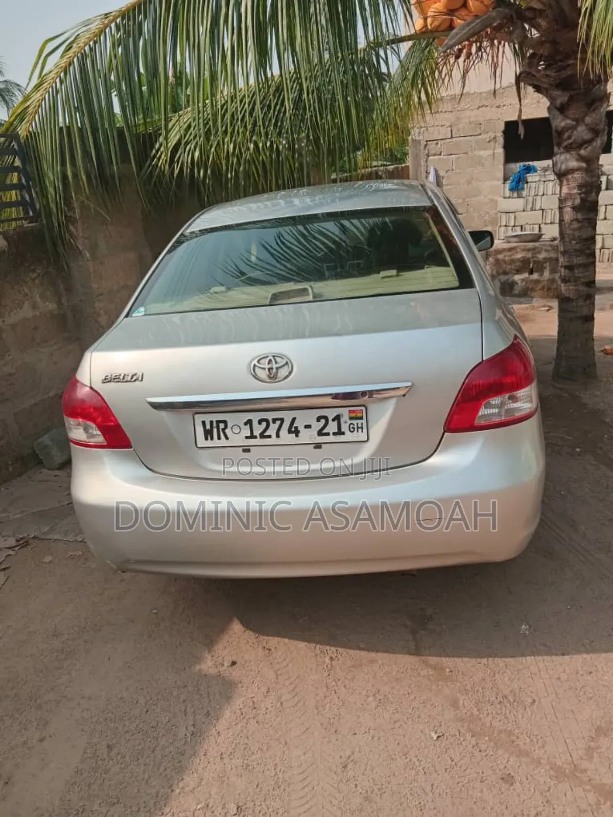 Toyota Belta 2011 Silver