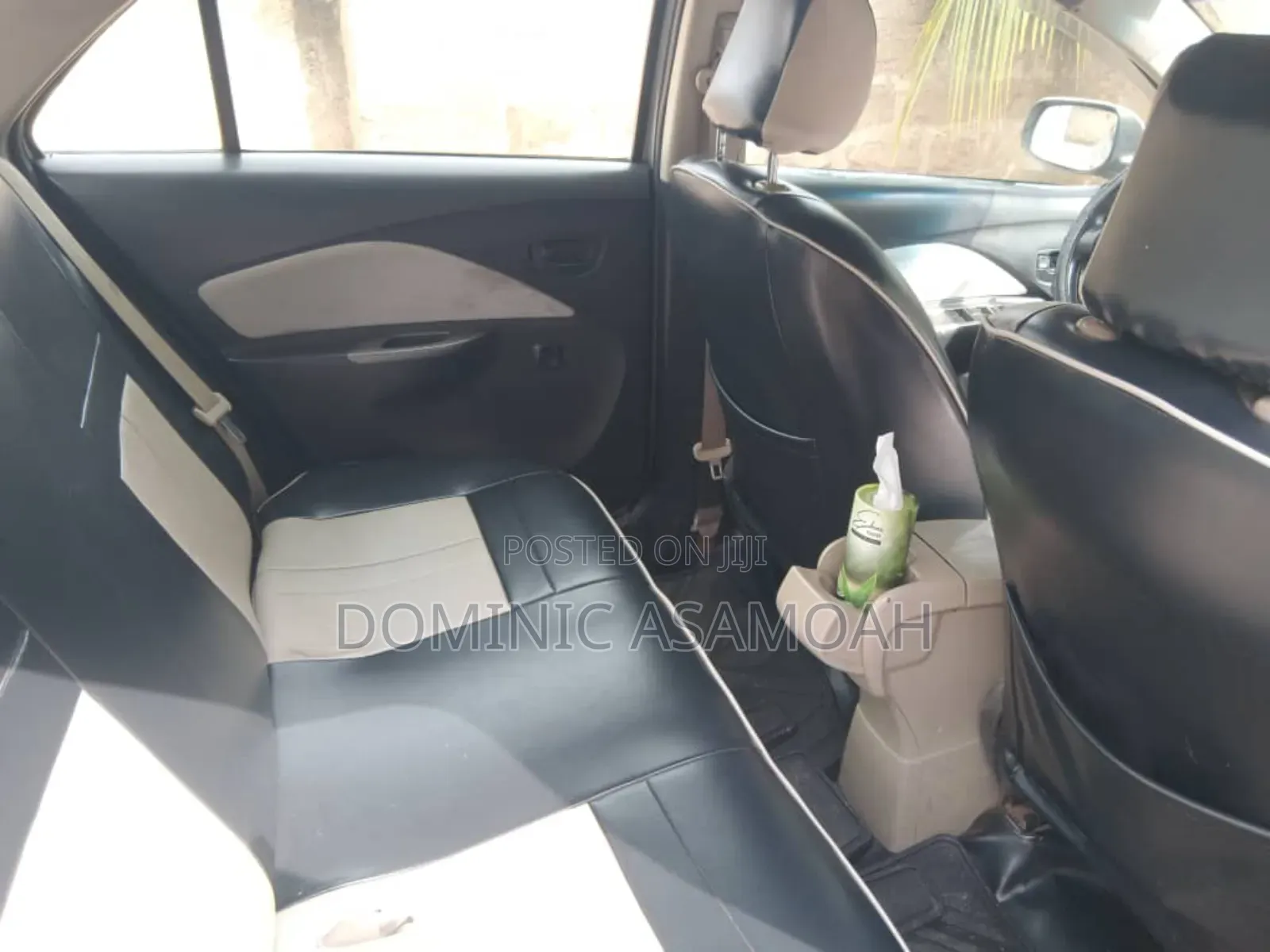 Toyota Belta 2011 Silver