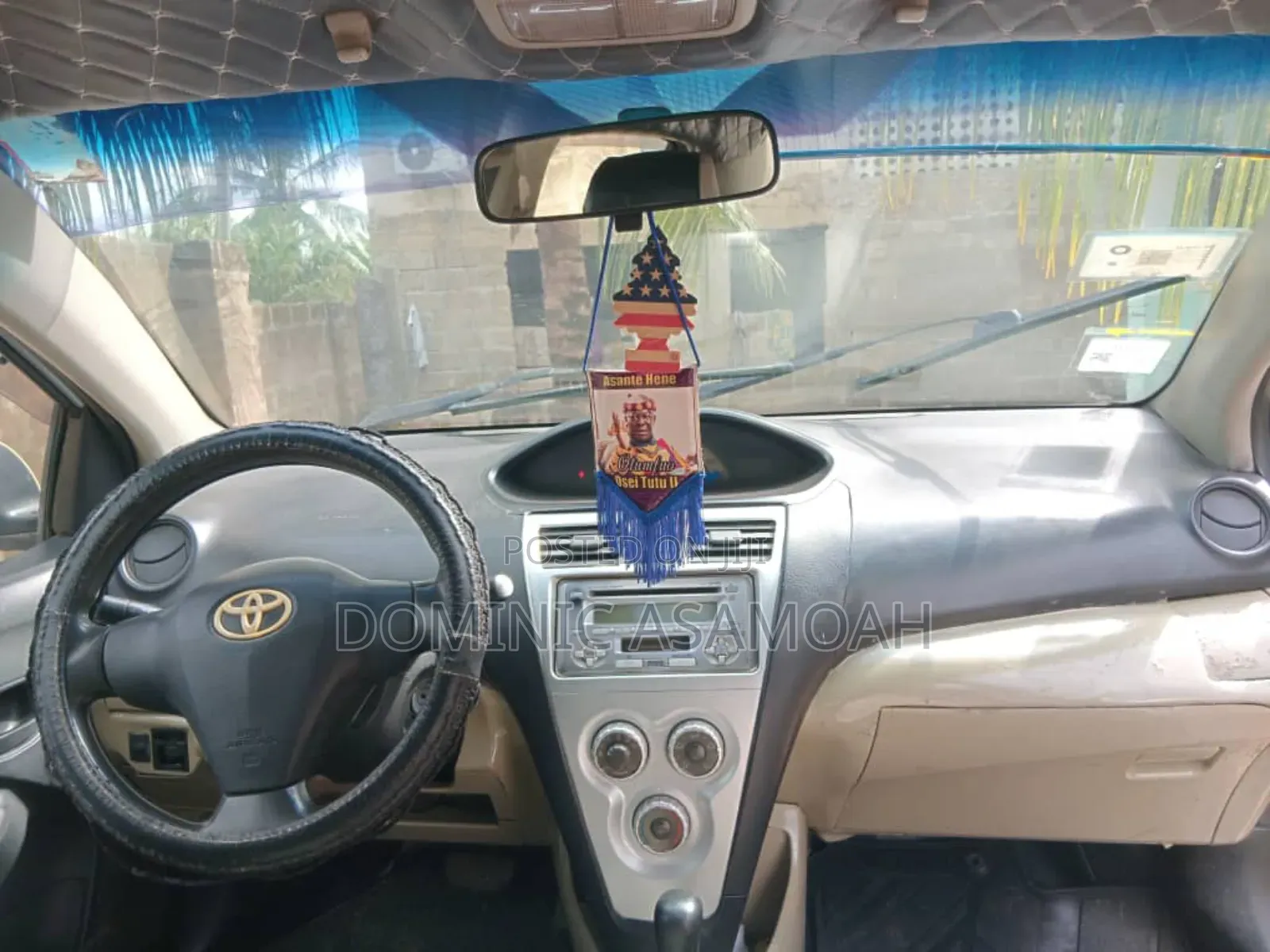 Toyota Belta 2011 Silver