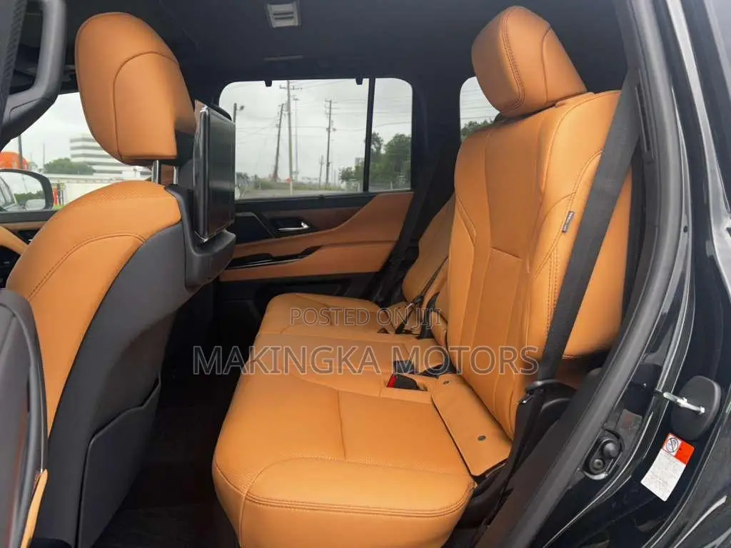 Lexus LX 500d 2026 Black
